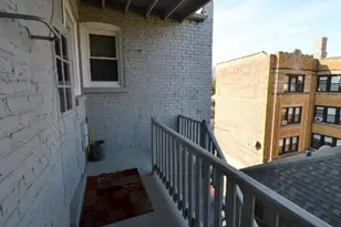 6326 N Artesian Ave, Chicago, IL 60659 - Photo 20