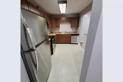 803 Garden Circle #7A, Streamwood, IL 60107 - Photo 2
