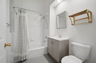 626 W Buckingham Pl, Chicago, IL 60657 - Photo 20