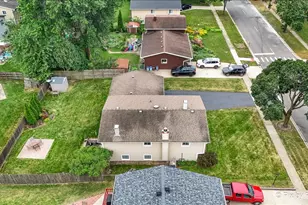 641 Devonshire Ln, Crystal Lake, IL 60014 - Photo 26