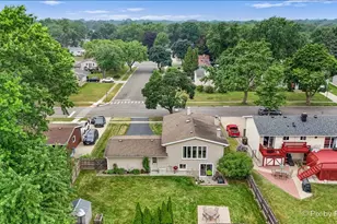 641 Devonshire Ln, Crystal Lake, IL 60014 - Photo 24