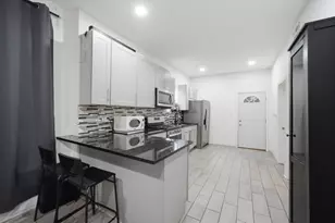 1300 N Monticello Ave, Chicago, IL 60651 - Photo 8