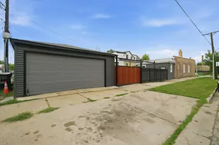 1300 N Monticello Ave, Chicago, IL 60651 - Photo 14