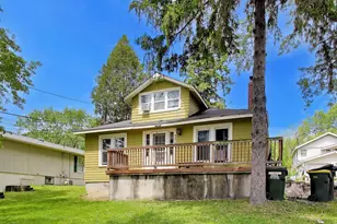 330 Park Ave, Cary, IL 60013 - Photo 2
