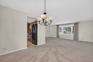 [Address not provided], Schaumburg, IL 60193 - Photo 8