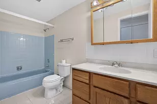 [Address not provided], Schaumburg, IL 60193 - Photo 18