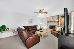 1809 185th St, Lansing, IL 60438 - Photo 10
