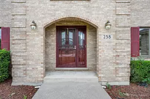 258 Cove Dr, Flossmoor, IL 60422 - Photo 2