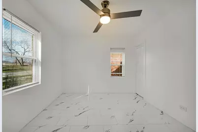 738 W 129th Place, Chicago, IL 60628 - Photo 10