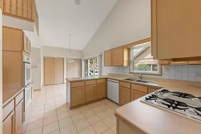 207 Ashley Way, Bloomingdale, IL 60108 - Photo 8