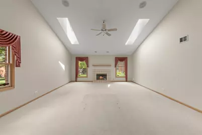 207 Ashley Way, Bloomingdale, IL 60108 - Photo 4
