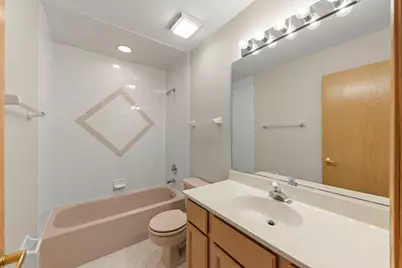 207 Ashley Way, Bloomingdale, IL 60108 - Photo 10