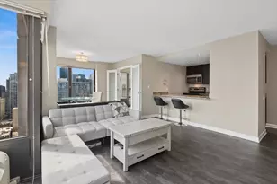 30 E Huron St, Chicago, IL 60611 - Photo 4