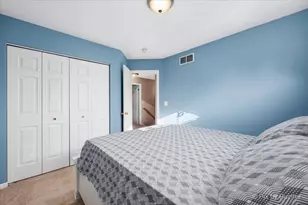 102 Neutrenton Ave, Elgin, IL 60120 - Photo 24