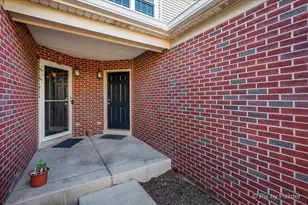 102 Neutrenton Ave, Elgin, IL 60120 - Photo 2