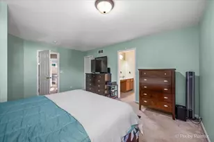 102 Neutrenton Ave, Elgin, IL 60120 - Photo 20