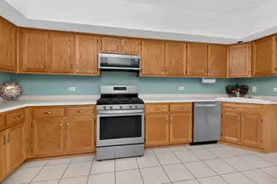 16040 Boardwalk Ln, Orland Park, IL 60467 - Photo 10