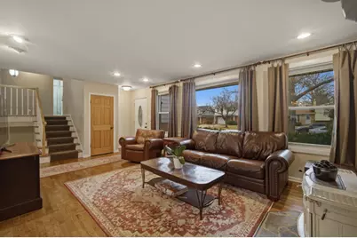 1300 Knollwood Road, Deerfield, IL 60015 - Photo 2