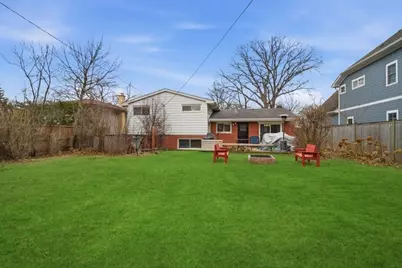 1300 Knollwood Road, Deerfield, IL 60015 - Photo 20