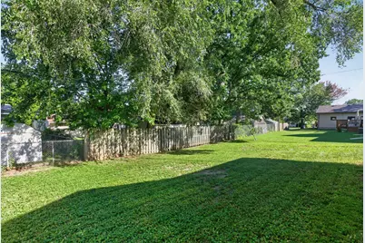 1212 N 1st Street, Dekalb, IL 60115 - Photo 24
