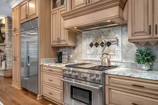 4050 Sterling Rd, Downers Grove, IL 60515 - Photo 18