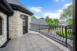 4050 Sterling Rd, Downers Grove, IL 60515 - Photo 28