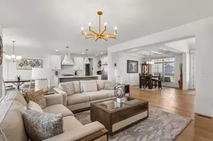 906 Declaration Dr, Savoy, IL 61874 - Photo 8
