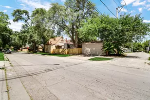 8459 S Elizabeth St, Chicago, IL 60620 - Photo 32