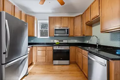 2206 W Eastwood Avenue #2, Chicago, IL 60625 - Photo 8