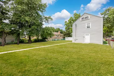 3800 Saint Paul Avenue, Bellwood, IL 60104 - Photo 18