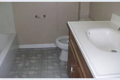 3800 Saint Paul Avenue, Bellwood, IL 60104 - Photo 26