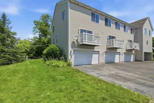 531 Meadow Lily Dr, Joliet, IL 60431 - Photo 2