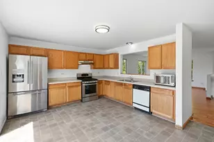 531 Meadow Lily Dr, Joliet, IL 60431 - Photo 6