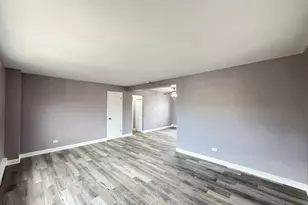 2057 E 72nd St, Chicago, IL 60649 - Photo 14