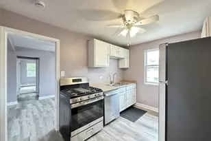 2057 E 72nd St, Chicago, IL 60649 - Photo 2