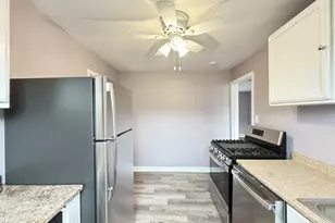 2057 E 72nd St, Chicago, IL 60649 - Photo 6