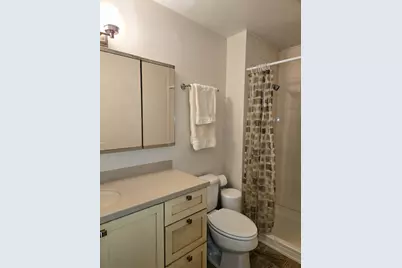 5733 N Sheridan Road #6C, Chicago, IL 60660 - Photo 6