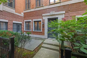 1117 W Monroe St, Chicago, IL 60607 - Photo 1