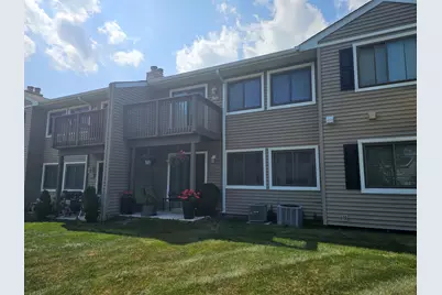 964 Harvest Circle #964, Buffalo Grove, IL 60089 - Photo 2