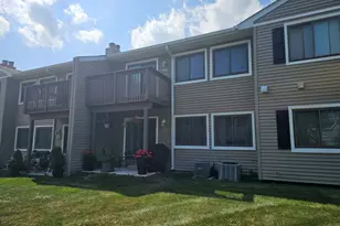 964 Harvest Cir, Buffalo Grove, IL 60089 - Photo 2