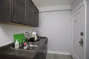 4606 N Beacon St, Chicago, IL 60640 - Photo 2
