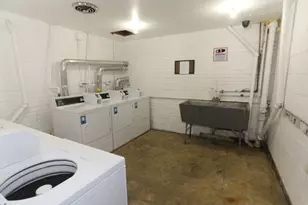 1040 W Hollywood Ave, Chicago, IL 60660 - Photo 14