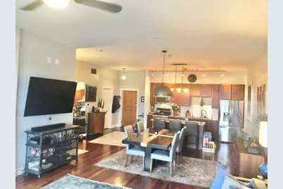 3300 W Irving Park Road #H5, Chicago, IL 60618 - Photo 10