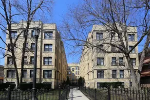 4602 N Beacon St, Chicago, IL 60640 - Photo 1