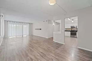 750 Pearson St, Des Plaines, IL 60016 - Photo 10
