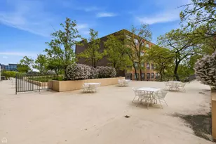 4343 N Clarendon Ave, Chicago, IL 60613 - Photo 24