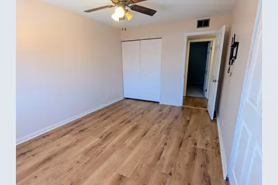 1 Oak Meadow Court, Streamwood, IL 60107 - Photo 10