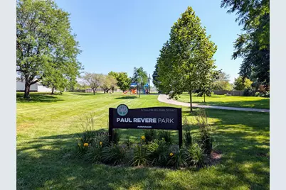 1 Oak Meadow Court, Streamwood, IL 60107 - Photo 2