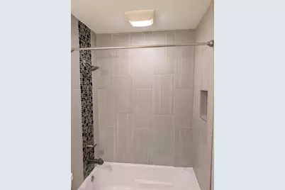 1 Oak Meadow Court, Streamwood, IL 60107 - Photo 16