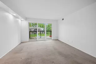 1165 Pleasant Run Dr, Wheeling, IL 60090 - Photo 8